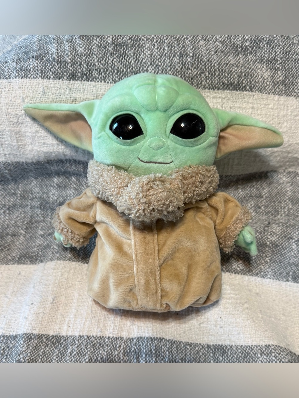 Star Wars The Child Baby Yoda 9” Plush Stuffed Toy Mandalorian Character